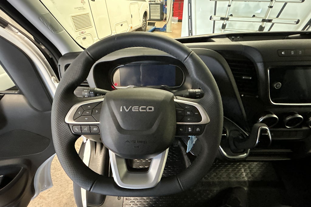 Iveco Daily 2026 - miniatyr 8