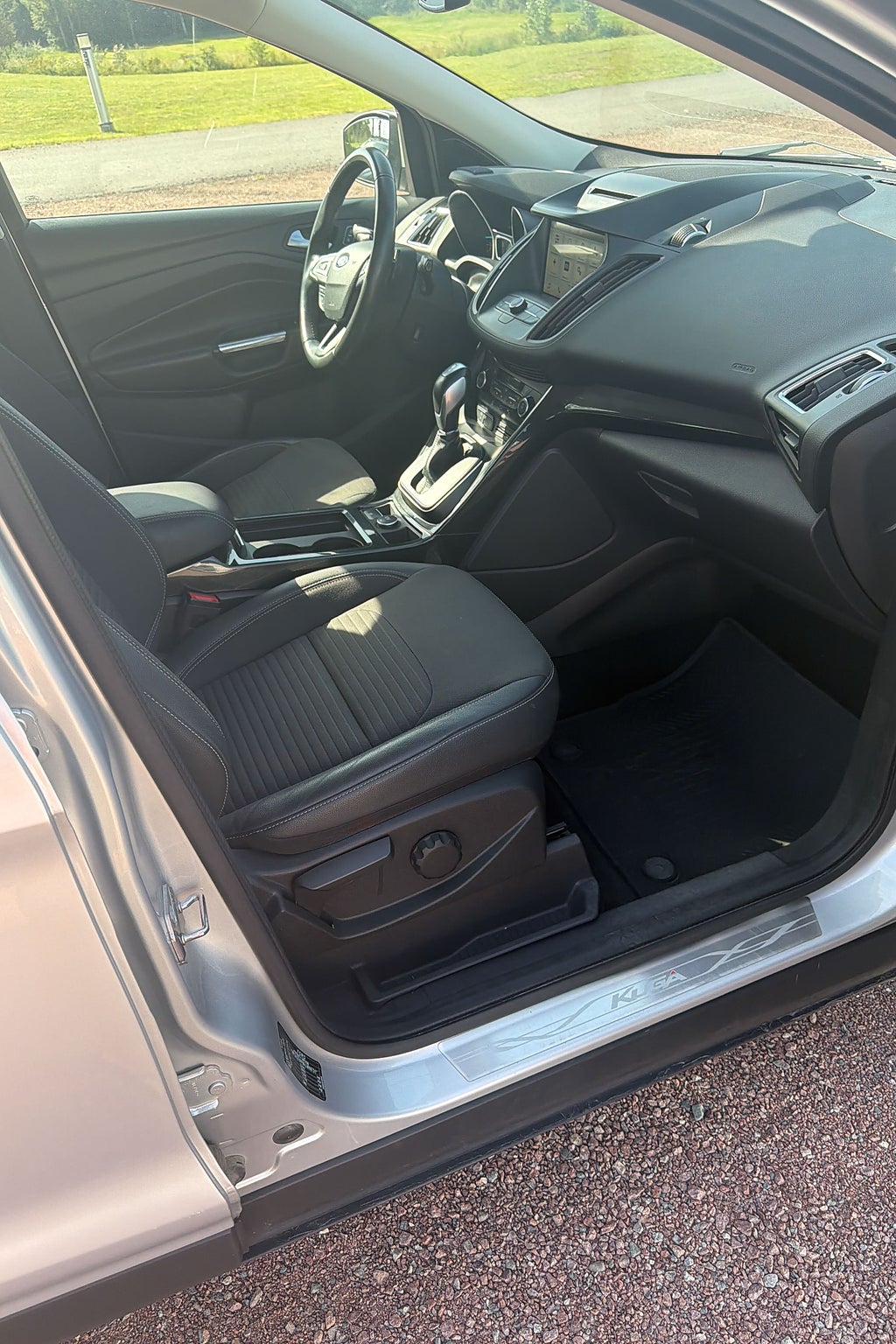 Ford Kuga 2019 - miniatyr 8
