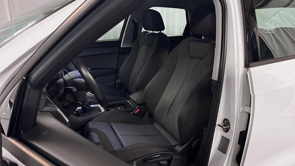 Audi Q3 2019 - miniatyr 14