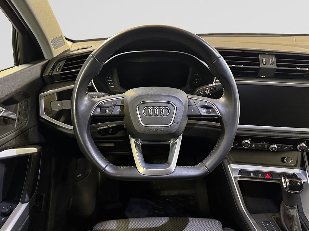 Audi Q3 2019 - miniatyr 16
