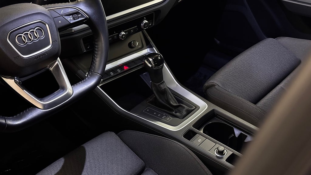 Audi Q3 2019 - miniatyr 20