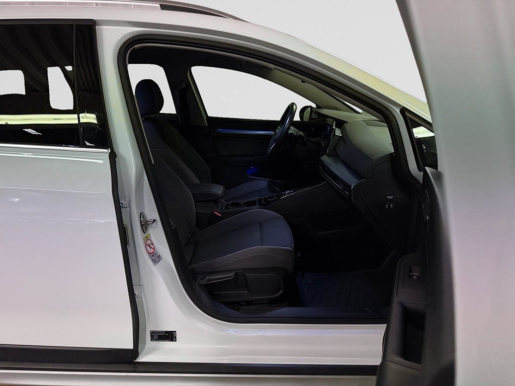 Volkswagen Golf Alltrack 2023 - miniatyr 19