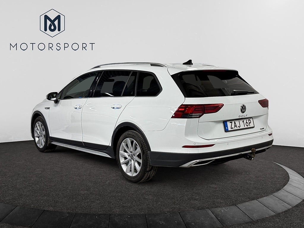 Volkswagen Golf Alltrack 2023 - miniatyr 6