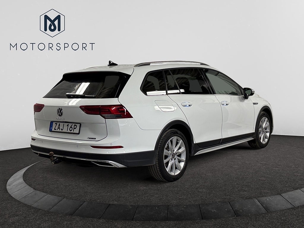 Volkswagen Golf Alltrack 2023 - miniatyr 8