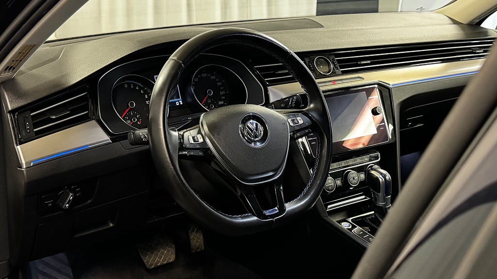 Volkswagen Passat 2018 - miniatyr 16