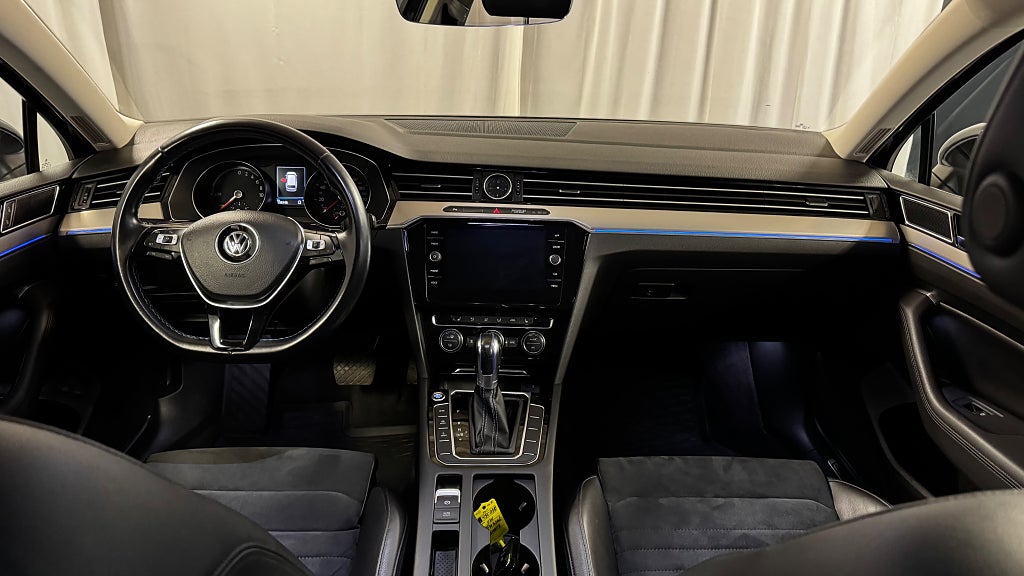 Volkswagen Passat 2018 - miniatyr 17