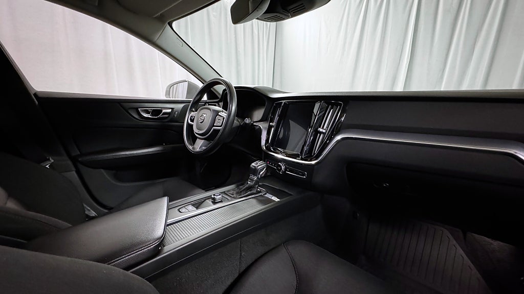 Volvo V60 Cross Country 2019 - miniatyr 21