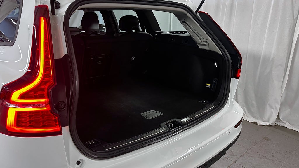 Volvo V60 Cross Country 2019 - miniatyr 7
