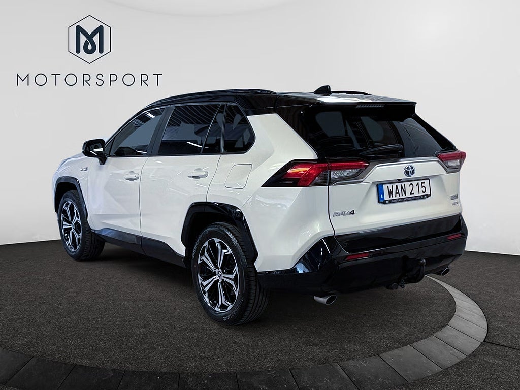 Toyota RAV4 2023 - miniatyr 8