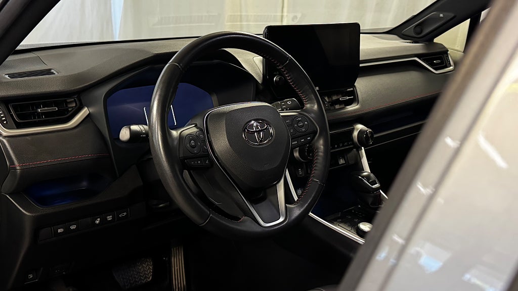 Toyota RAV4 2023 - miniatyr 15