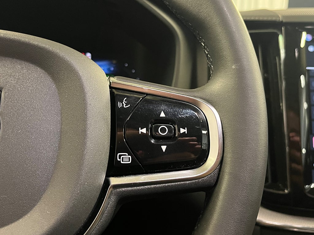 Volvo XC60 2023 - miniatyr 24
