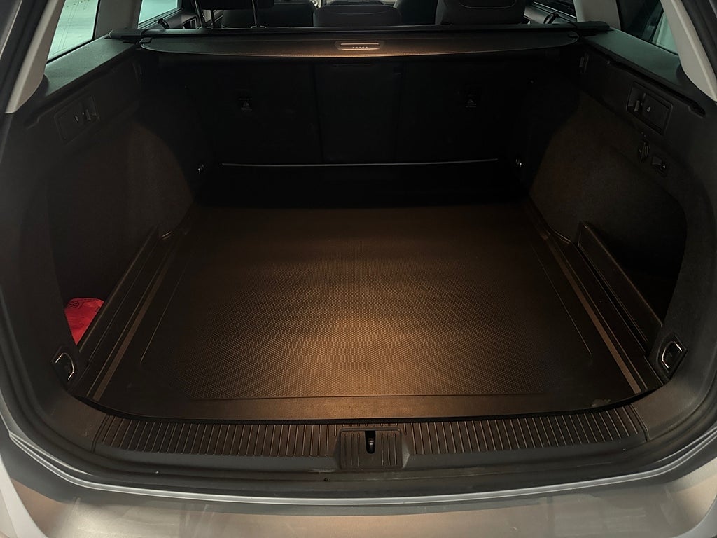 Volkswagen Passat 2024 - miniatyr 17