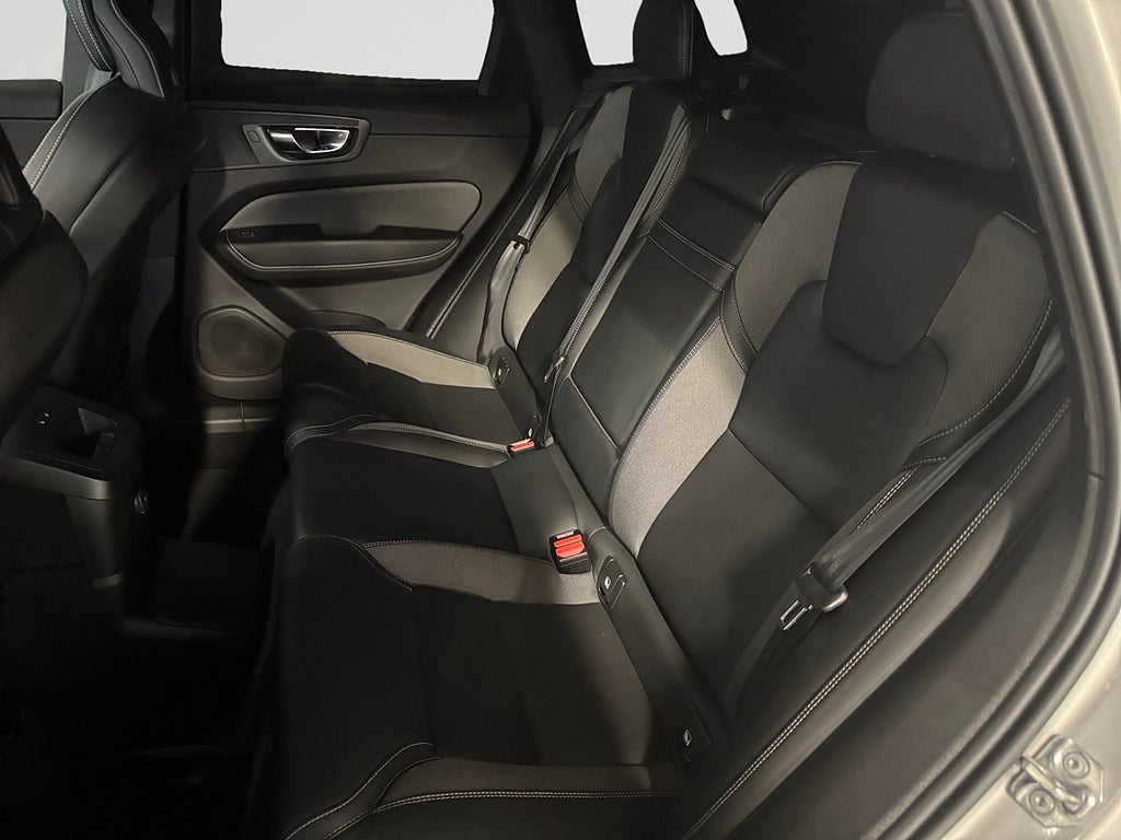 Volvo XC60 2022 - miniatyr 16
