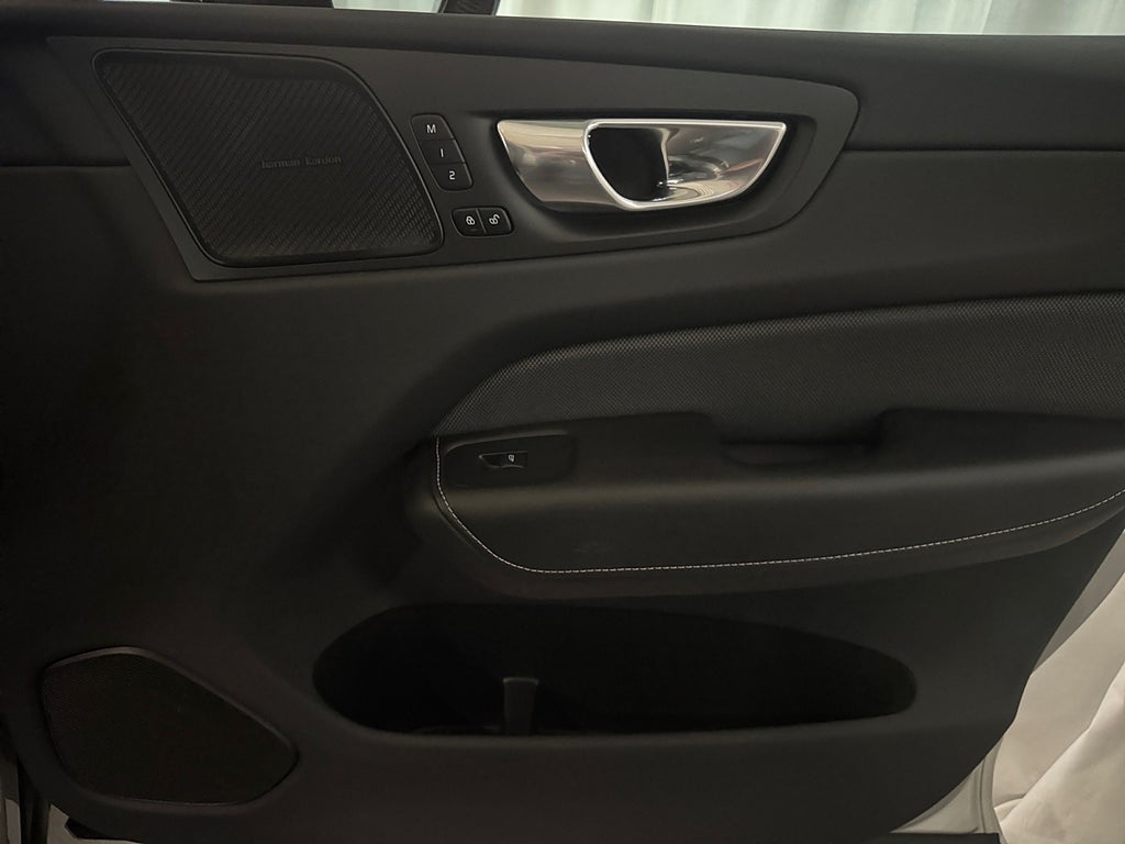Volvo XC60 2022 - miniatyr 20