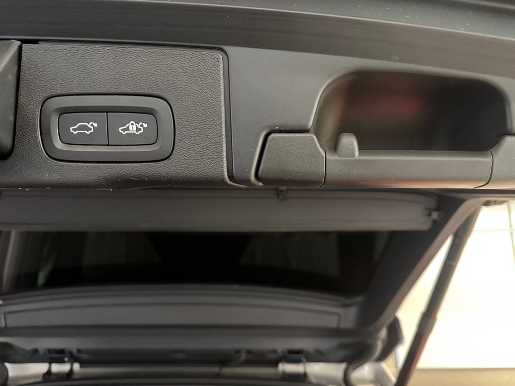 Volvo XC60 2022 - miniatyr 23