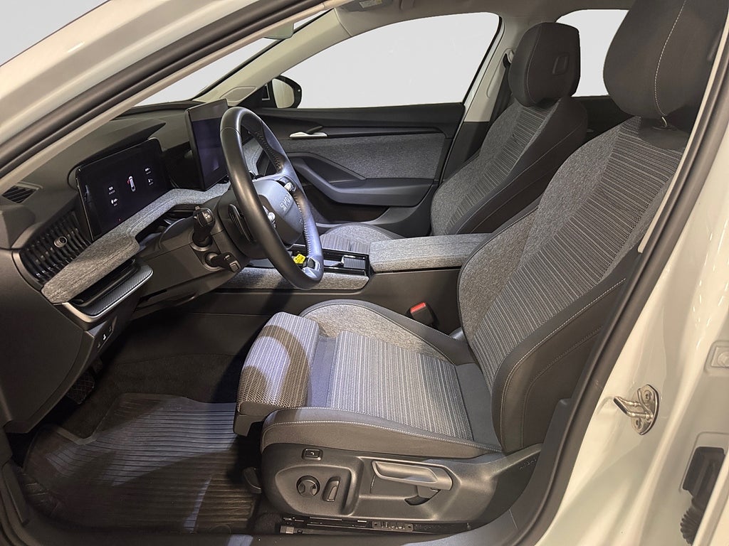 Skoda Superb 2025 - miniatyr 12