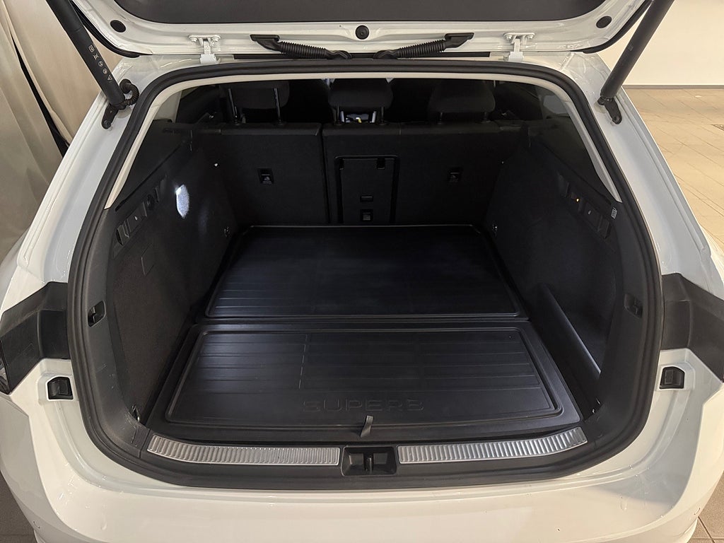 Skoda Superb 2025 - miniatyr 17