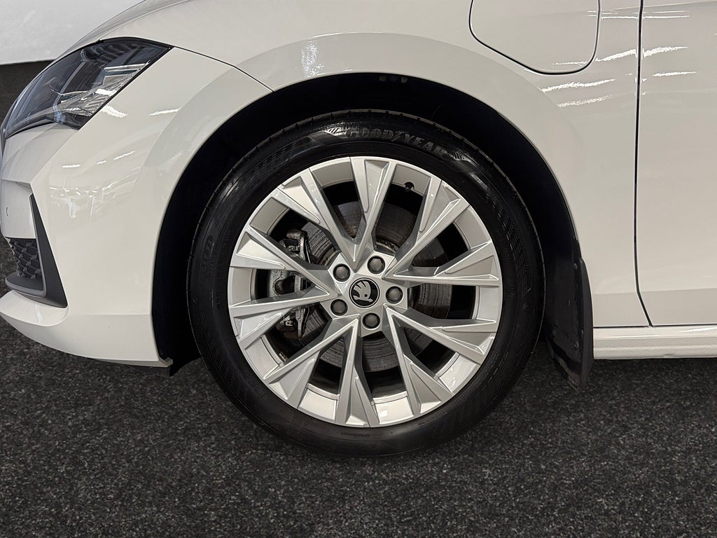 Skoda Superb 2025 - miniatyr 19