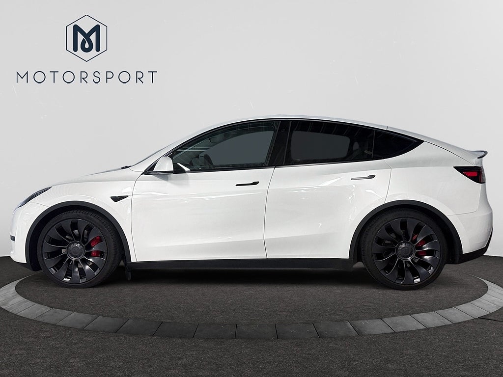 Tesla Model Y 2024 - miniatyr 4