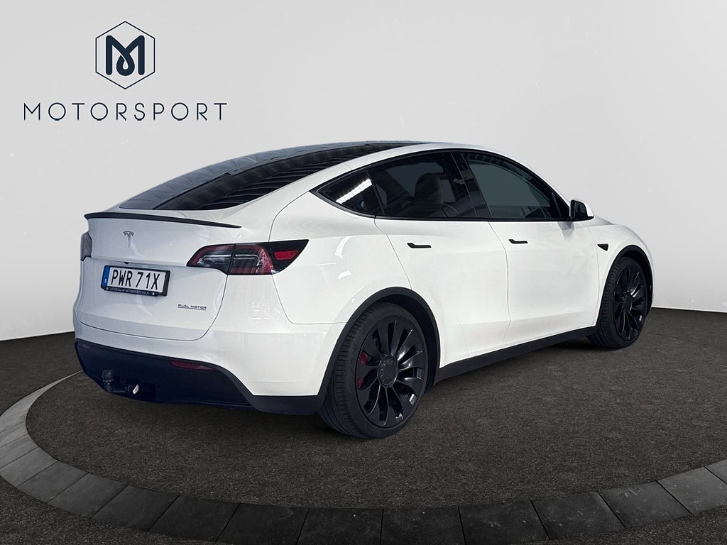 Tesla Model Y 2024 - miniatyr 8