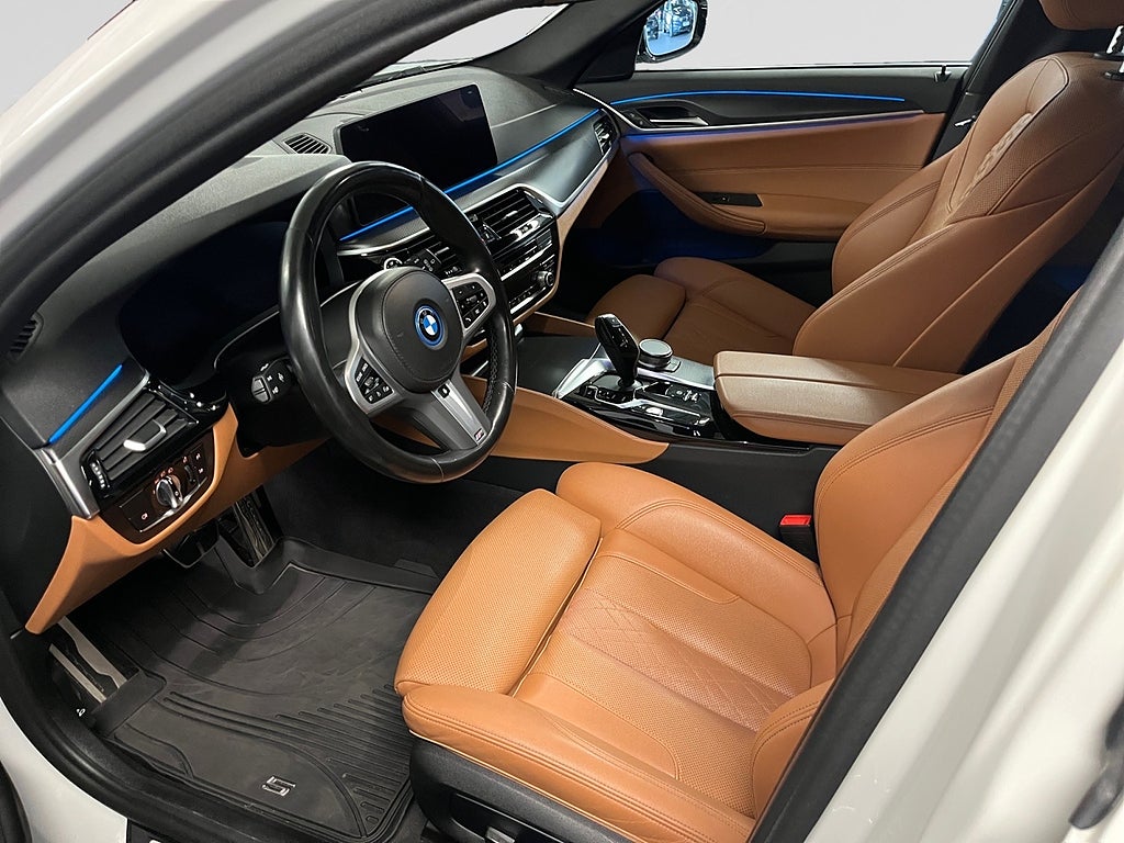 BMW 530e 2022 - miniatyr 11