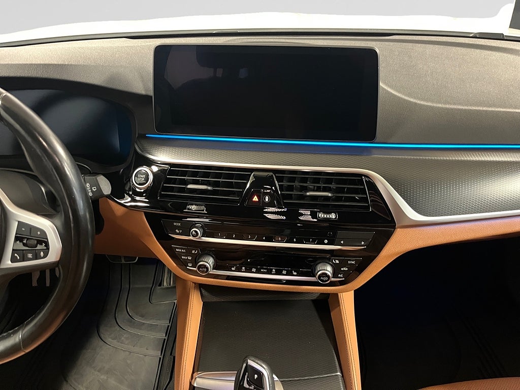 BMW 530e 2022 - miniatyr 13