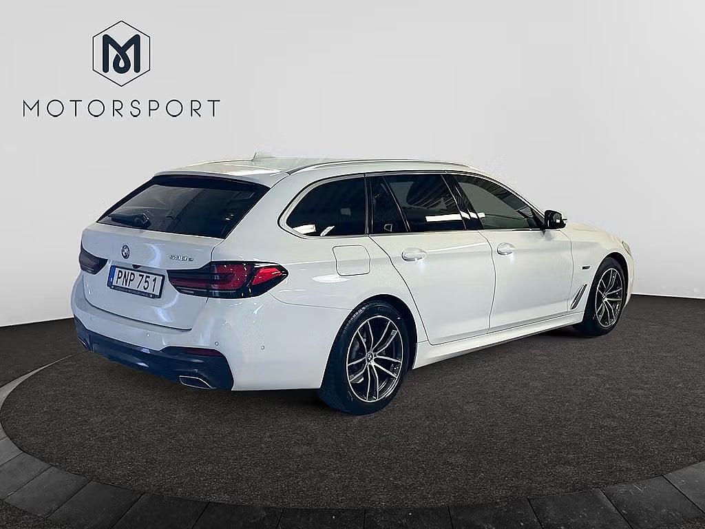BMW 530e 2022 - miniatyr 7
