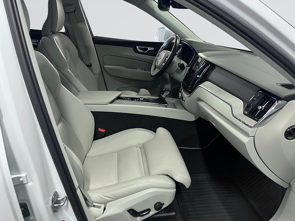 Volvo XC60 2019 - miniatyr 14