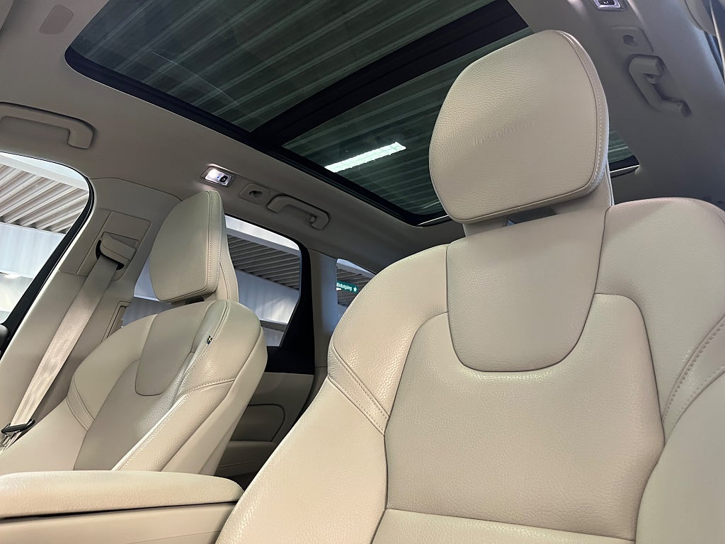 Volvo XC60 2019 - miniatyr 17