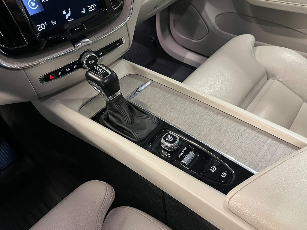 Volvo XC60 2019 - miniatyr 19