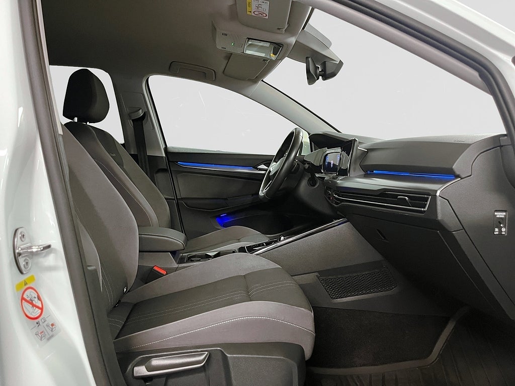 Volkswagen Golf Alltrack 2023 - miniatyr 14