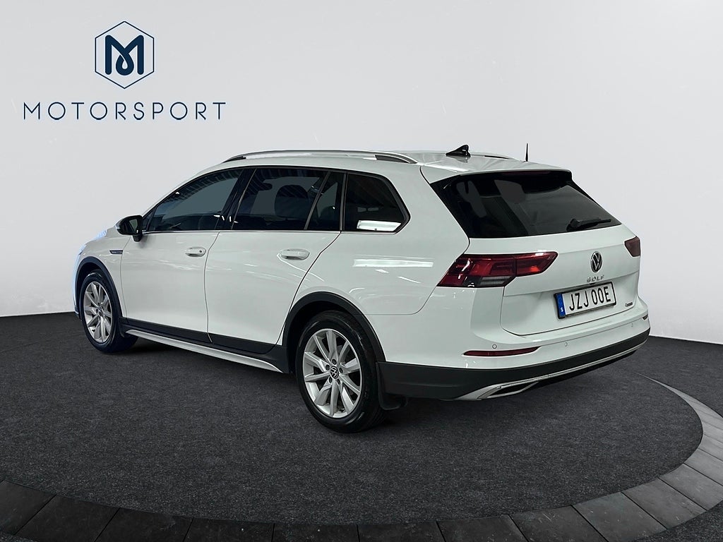 Volkswagen Golf Alltrack 2023 - miniatyr 4