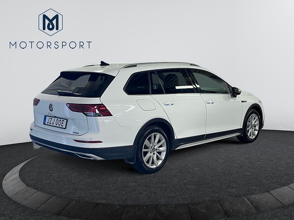 Volkswagen Golf Alltrack 2023 - miniatyr 6