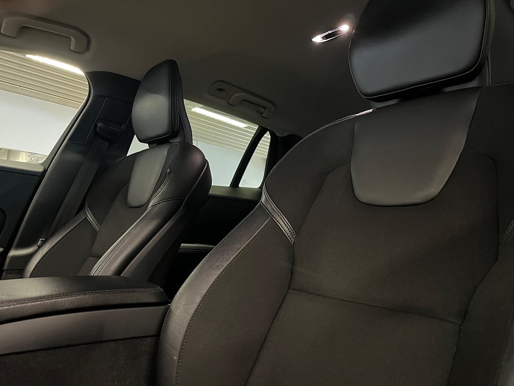 Volvo V60 2020 - miniatyr 18