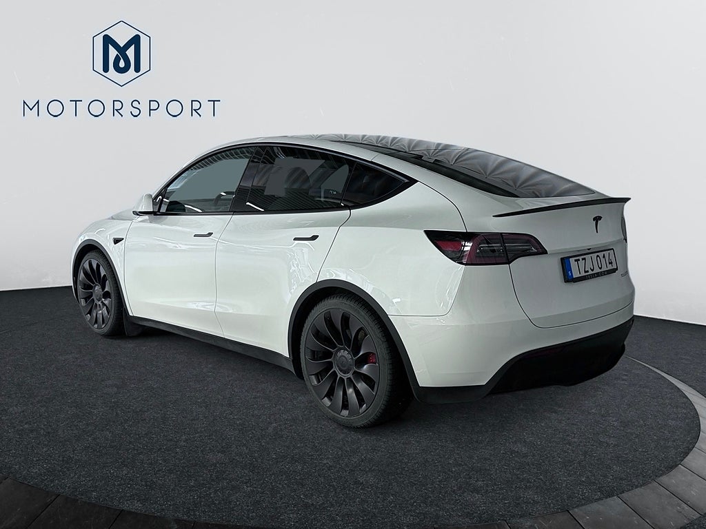 Tesla Model Y 2023 - miniatyr 6