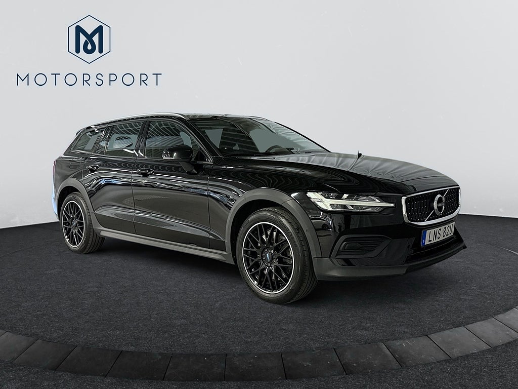Volvo V60 Cross Country 2019 - miniatyr 9