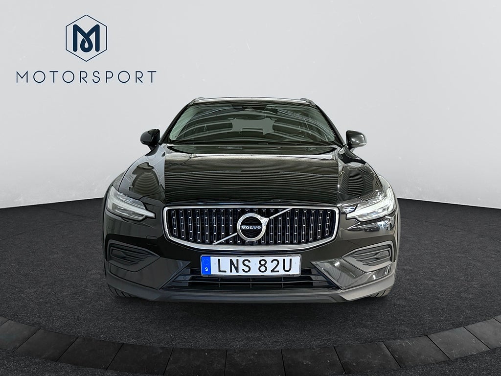 Volvo V60 Cross Country 2019 - miniatyr 10