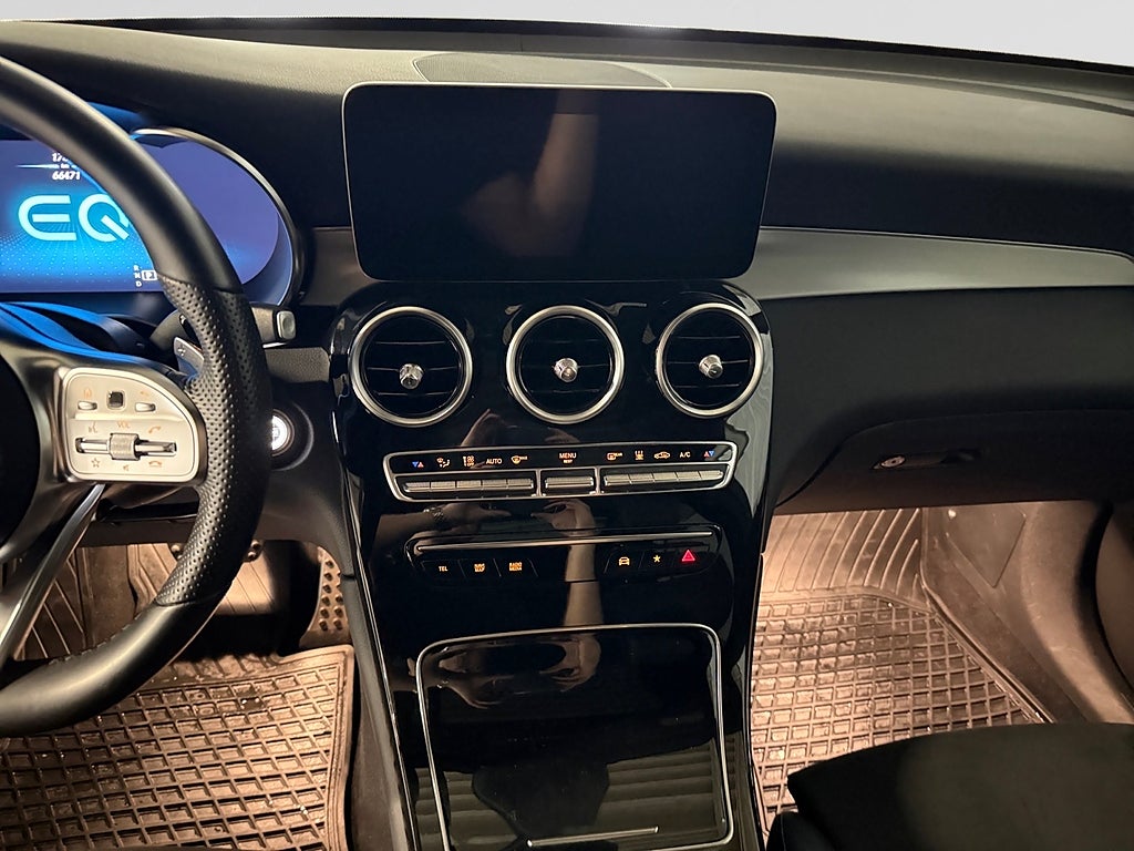 Mercedes-Benz GLC300 de 2022 - miniatyr 13