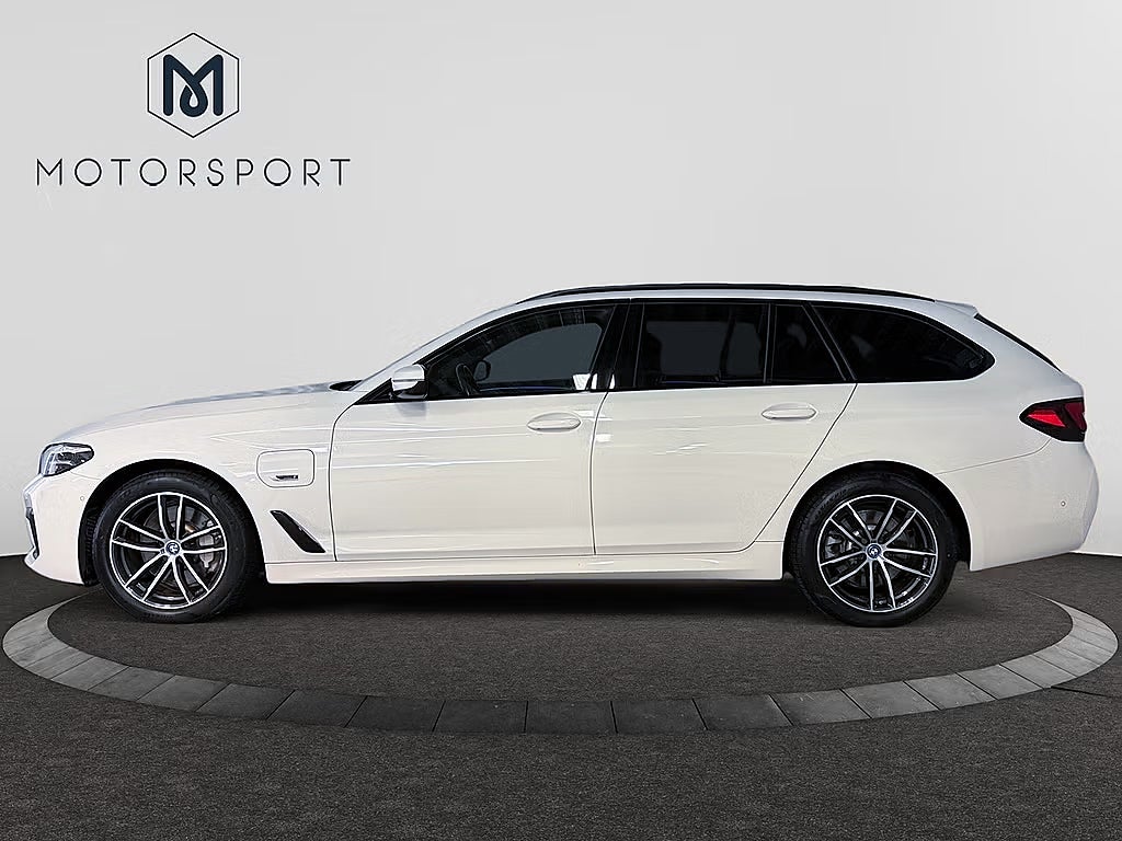 BMW 530e 2024 - miniatyr 6