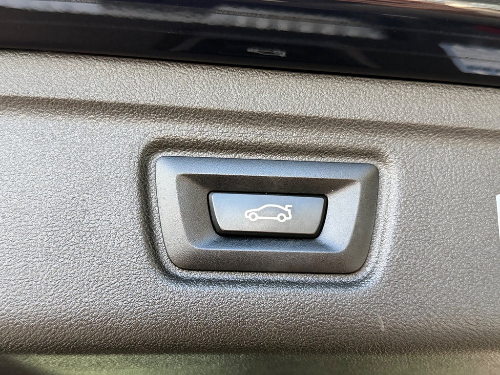 BMW 330e 2022 - miniatyr 19