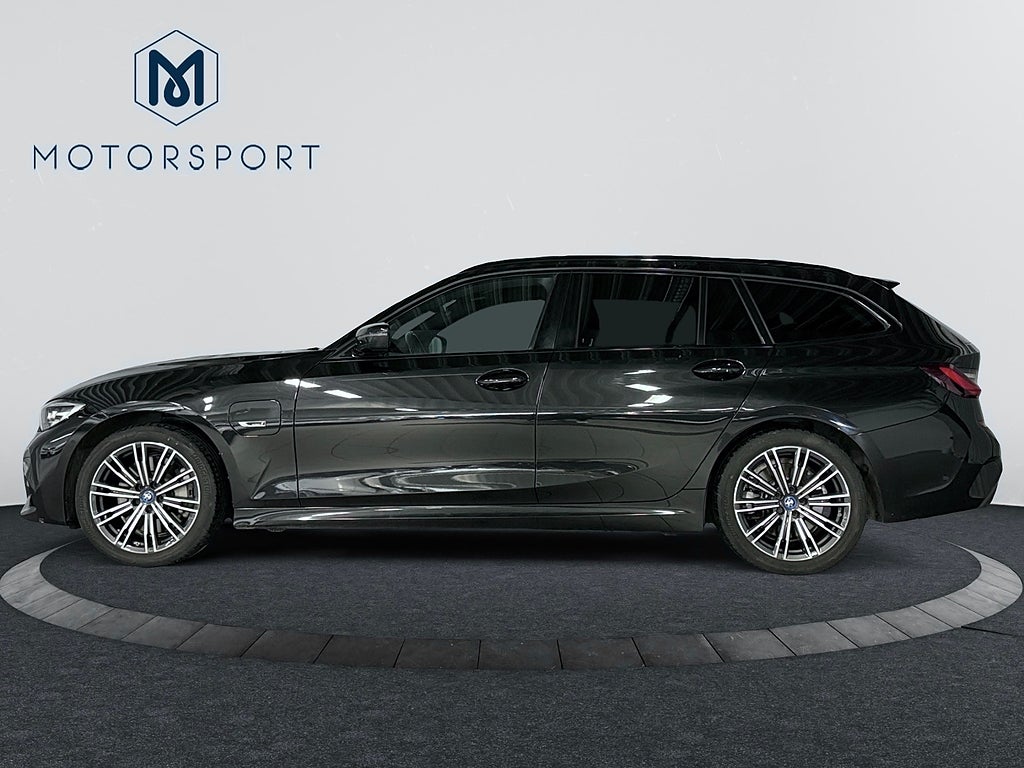 BMW 330e 2022 - miniatyr 4