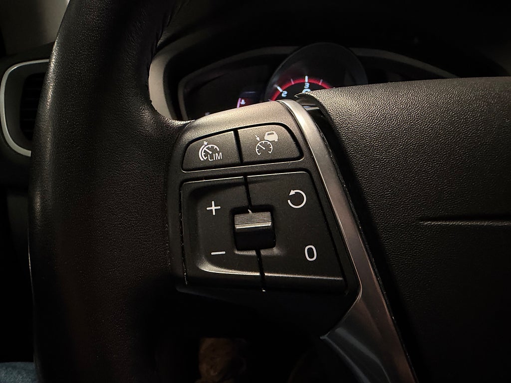 Volvo V40 Cross Country 2016 - miniatyr 22