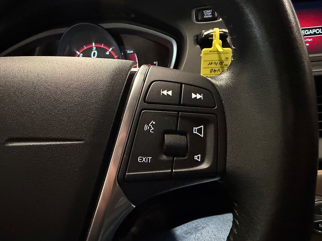 Volvo V40 Cross Country 2016 - miniatyr 23