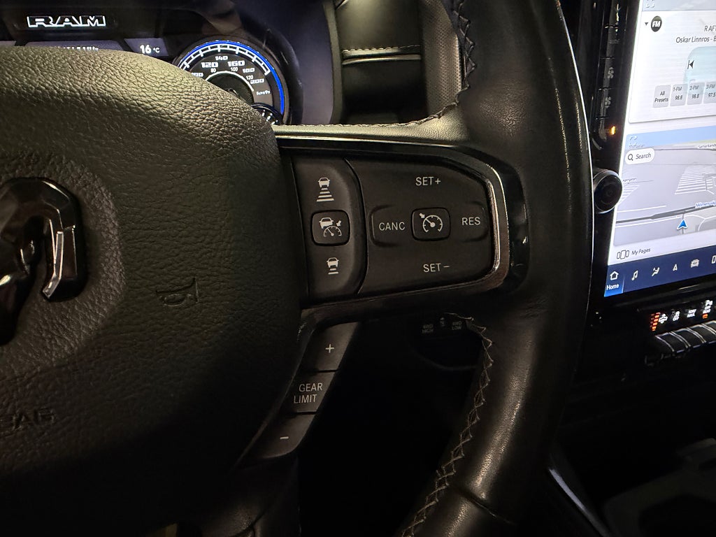 Dodge RAM 1500 2022 - miniatyr 26