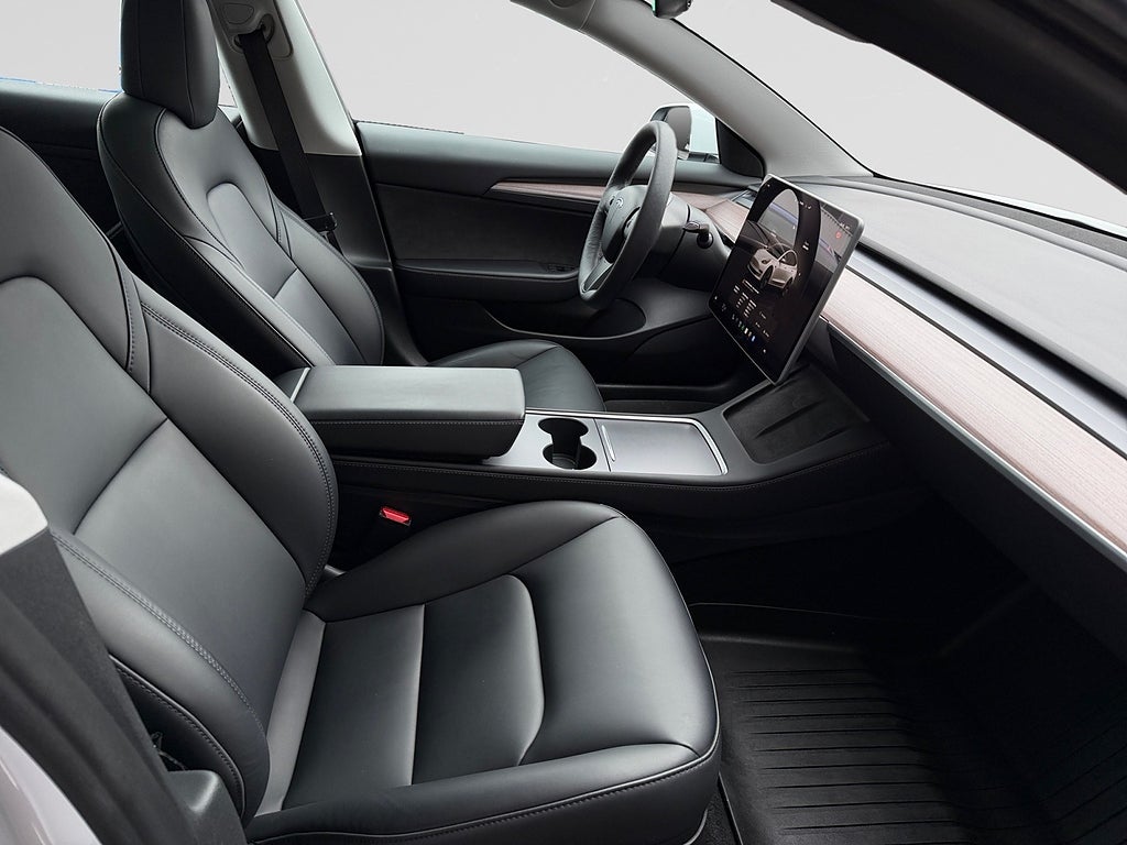 Tesla Model 3 2023 - miniatyr 16