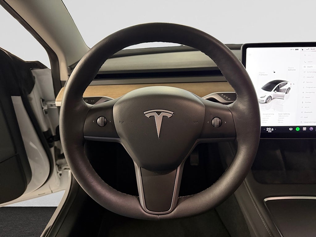 Tesla Model 3 2022 - miniatyr 16