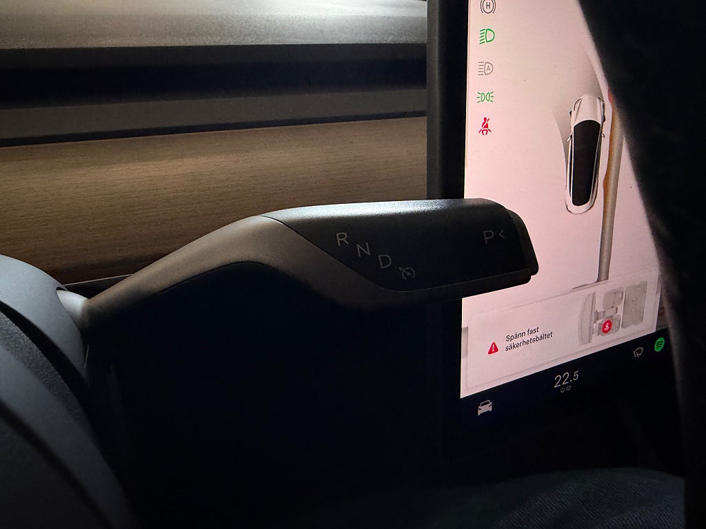 Tesla Model 3 2022 - miniatyr 21
