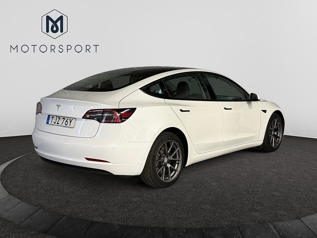 Tesla Model 3 2022 - miniatyr 8