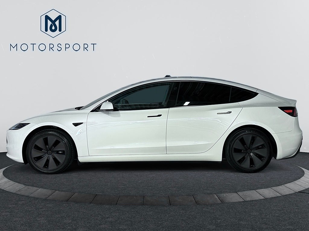 Tesla Model 3 2024 - miniatyr 4