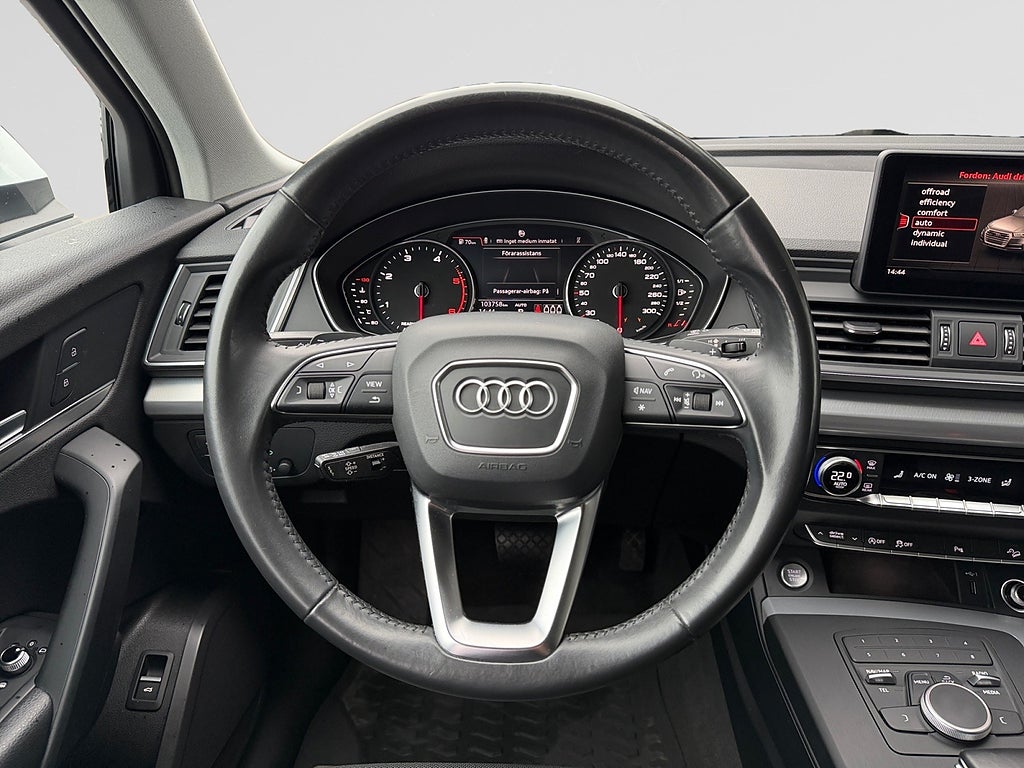 Audi Q5 2018 - miniatyr 12